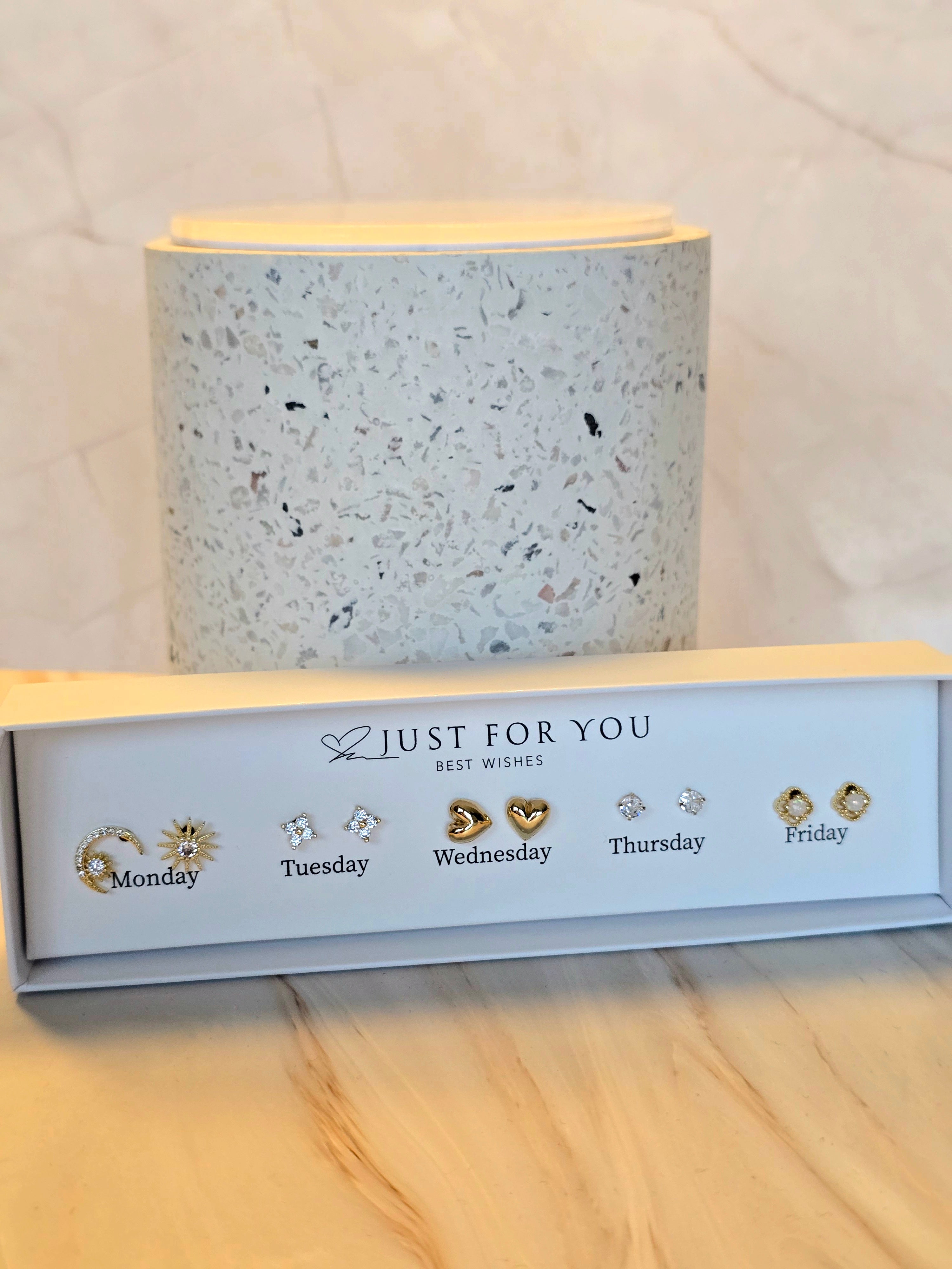 Mandag - fredag ørestikkere (sol og måne)