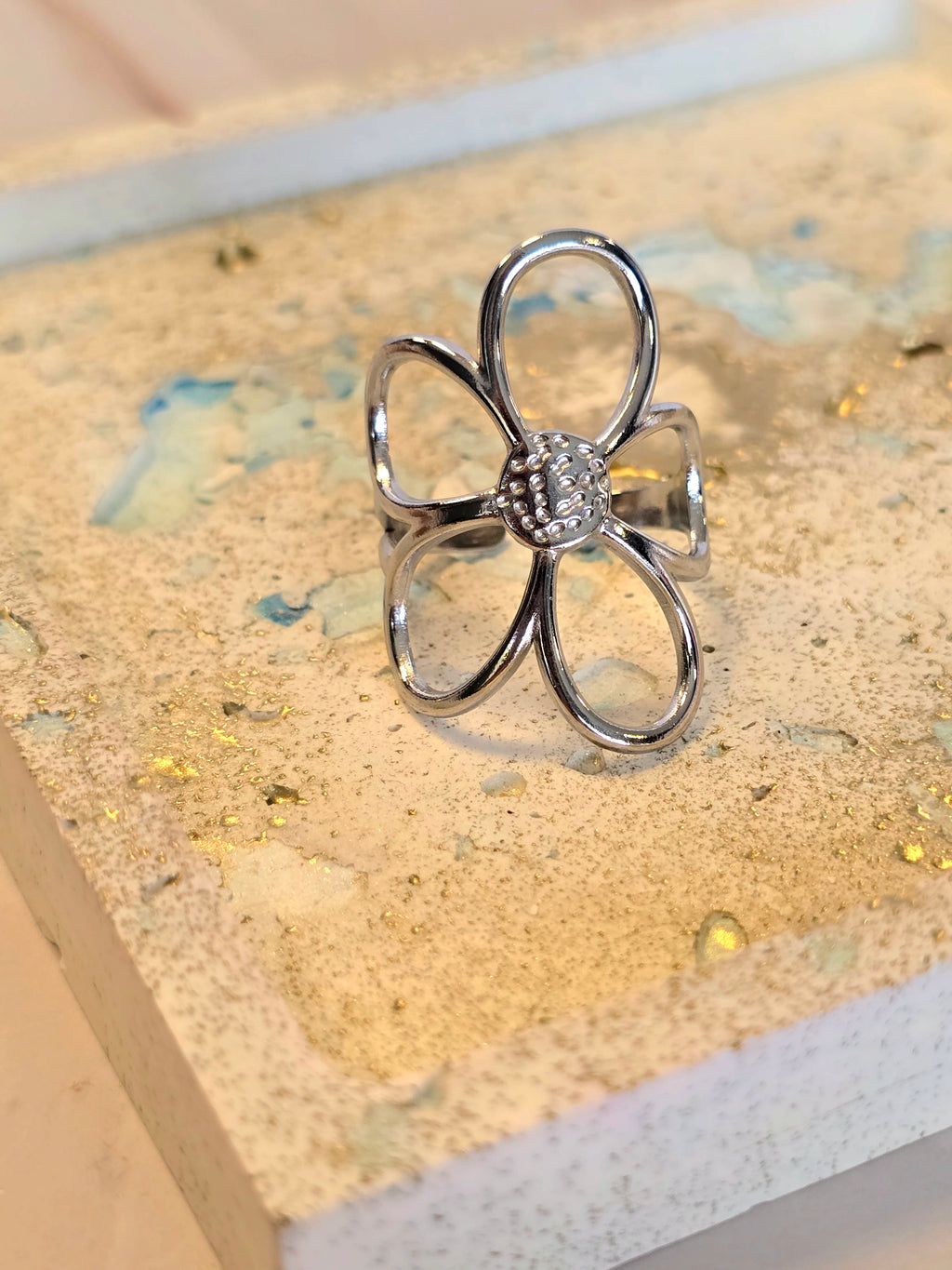 Flower ring