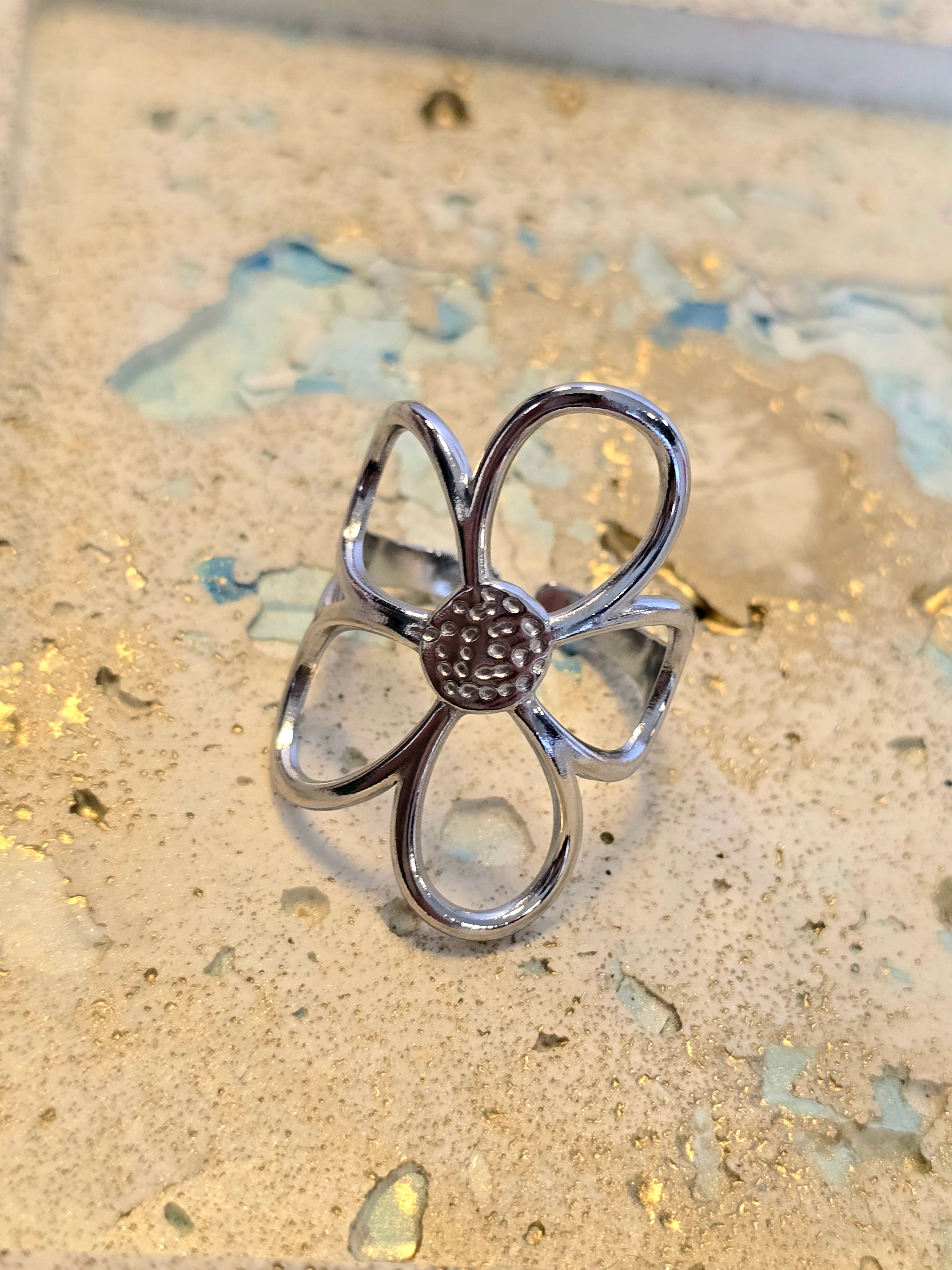 Flower ring