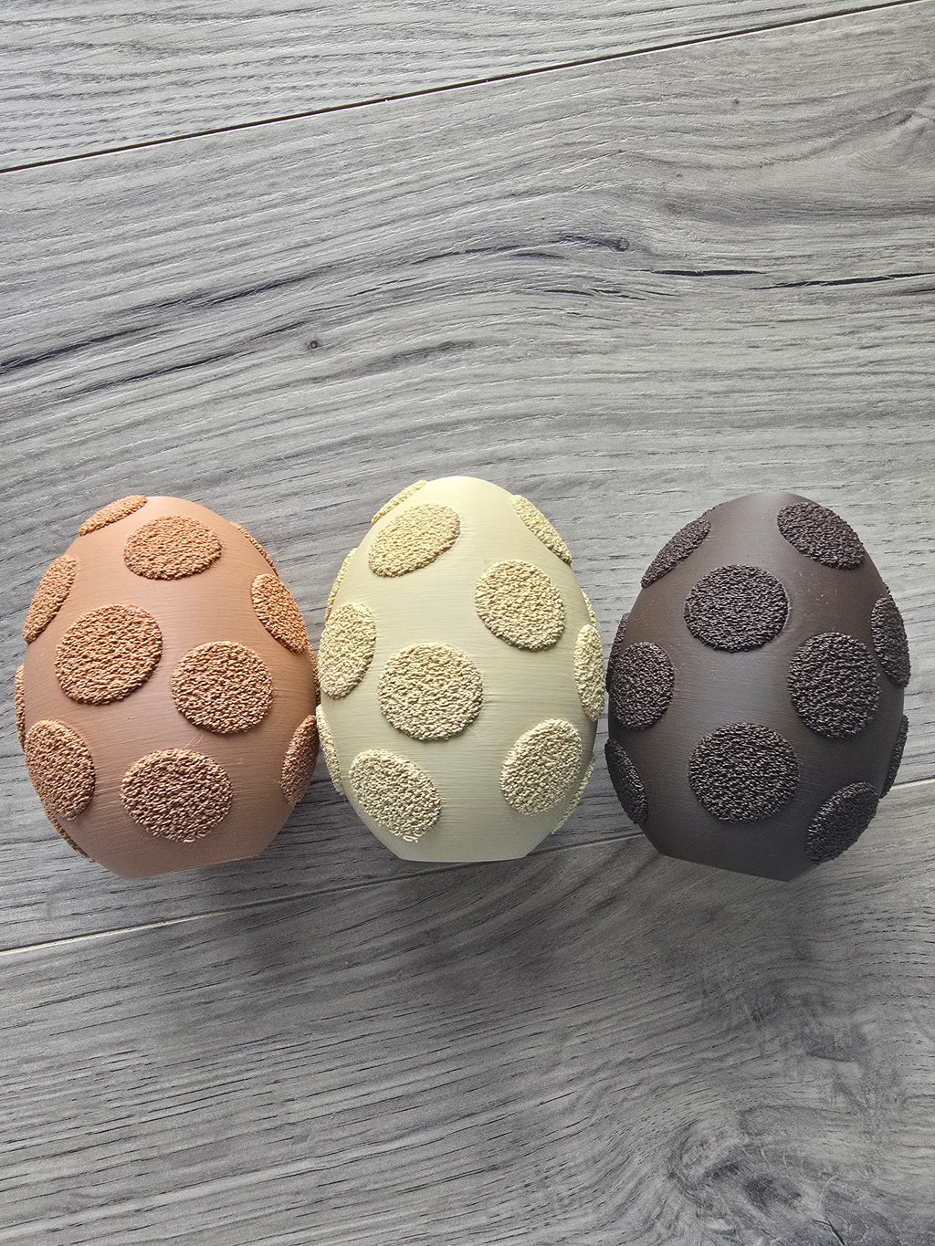 Påskeæg med "fuzzy" pletter